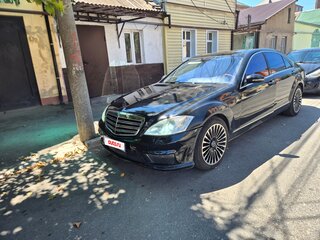 2008 Mercedes-Benz S-Класс 550 Long V (W221), чёрный, 1040000 рублей, вид 1