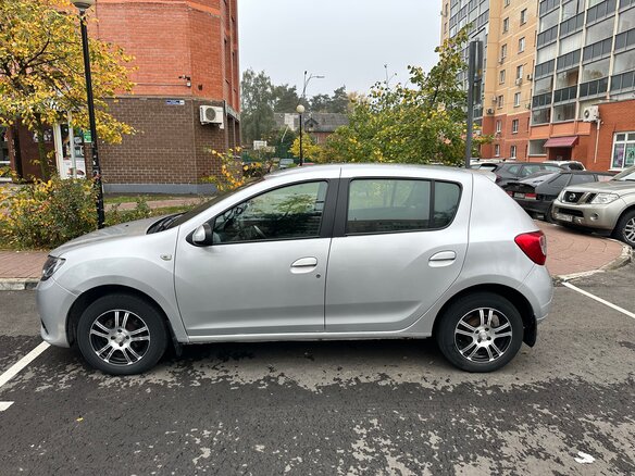 2015 Renault Sandero II, серебристый, 590000 рублей - вид 20