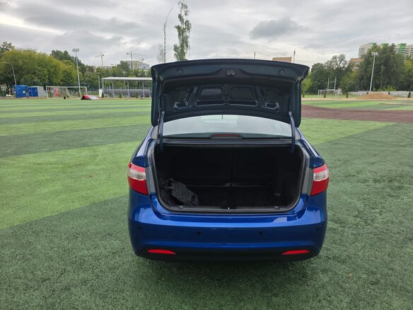 2013 Kia Rio 4-speed III, синий, 849000 рублей - вид 9