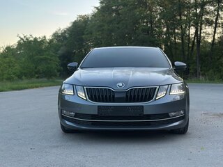2018 Skoda Octavia III (A7) Рестайлинг, серый, 1650000 рублей, вид 2