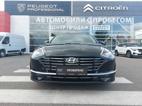 2019 Hyundai Sonata VIII (DN8), чёрный, 2330000 рублей, вид 2