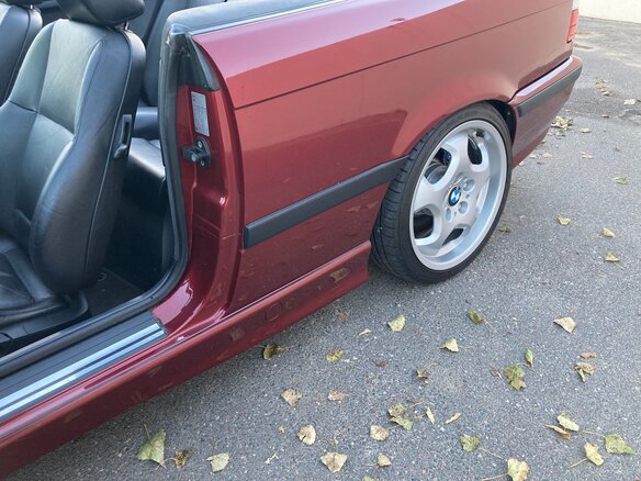 1995 BMW 3 серии 318i III (E36), пурпурный, 1550000 рублей - вид 24