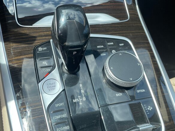 2019 BMW X7 40i I (G07), чёрный, 6700000 рублей - вид 10