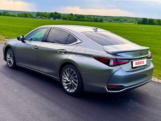 2023 Lexus ES 300h VII Рестайлинг, серый, 3400000 рублей, вид 3