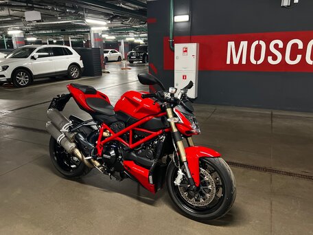 2012 Ducati Streetfighter, красный, 750000 рублей, вид 3