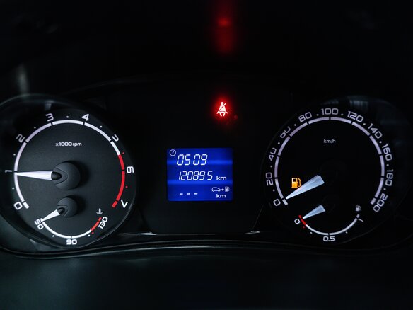 2014 Lada (ВАЗ) Priora I Рестайлинг, серый, 540000 рублей - вид 13