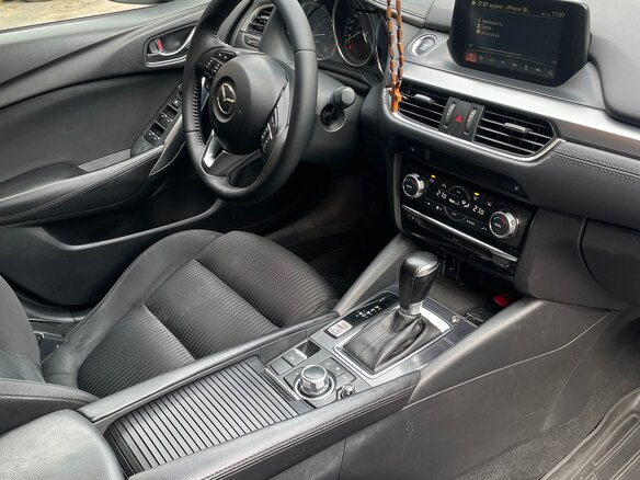 2015 Mazda 6 III (GJ) Рестайлинг, коричневый, 1800000 рублей - вид 9