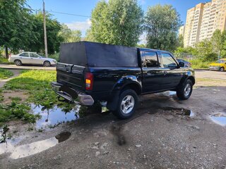 2008 Nissan NP300, чёрный, 500000 рублей, вид 3