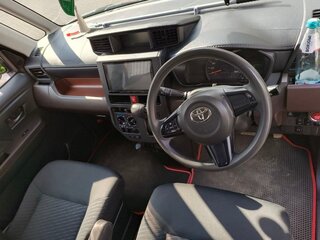 2019 Toyota Tank I, красный, 892000 рублей, вид 4