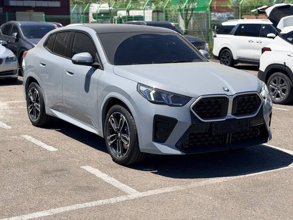 Открыть фотографии: BMW X2 II (U10)