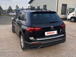 2021 Volkswagen Tiguan II Рестайлинг, чёрный, 2570000 рублей, вид 5