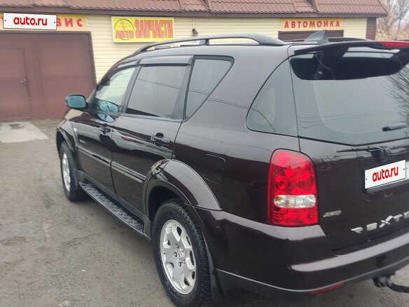 2008 SsangYong Rexton II, красный, 1150000 рублей - вид 6