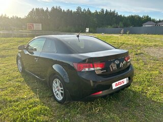 2011 Kia Cerato Koup II, чёрный, 610000 рублей, вид 2