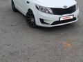 2013 Kia Rio 4-speed III, белый, 900000 рублей - вид 4