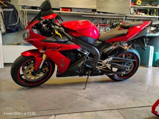 2005 Yamaha YZF-R1, красный, 700000 рублей, вид 4
