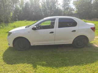 2015 Renault Logan II, белый, 450000 рублей, вид 4