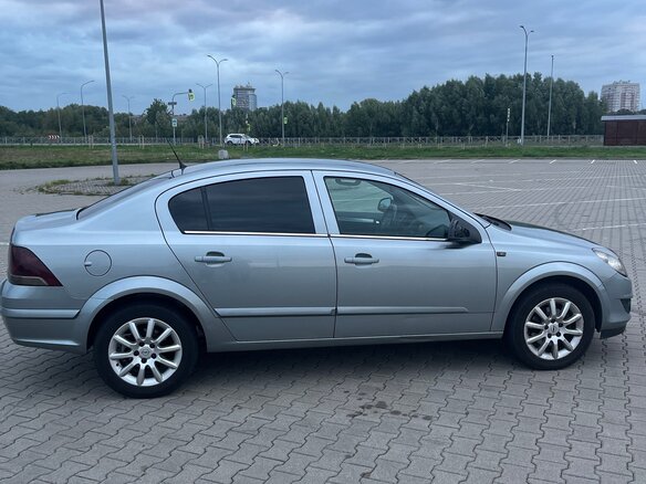 2011 Opel Astra H Рестайлинг, серый, 600000 рублей - вид 6