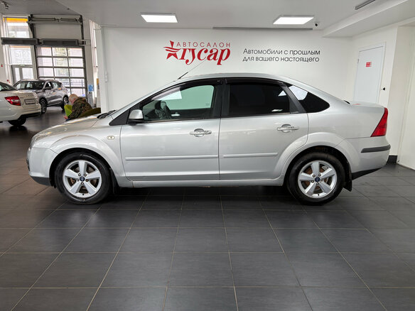 2007 Ford Focus II, серебристый - вид 3