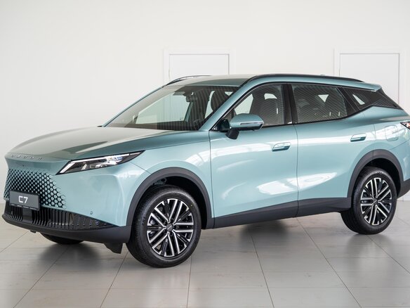 2026 Omoda C7, зелёный