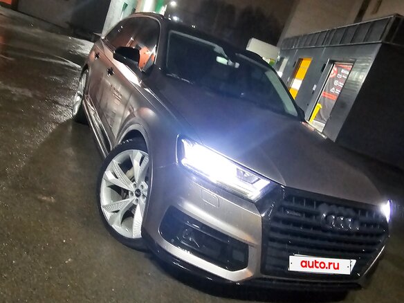 2015 Audi Q7 II (4M), серебристый, 3500000 рублей