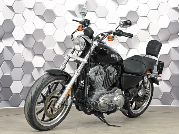 2016 Harley-Davidson Sportster 883, чёрный, 799000 рублей - вид 1