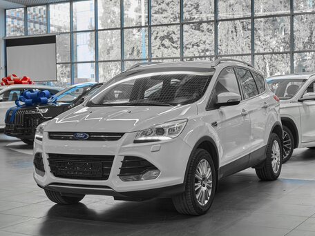 2015 Ford Kuga II, белый, 1149000 рублей, вид 3