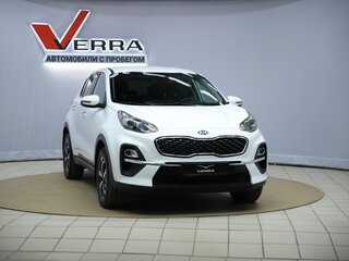 2020 Kia Sportage IV Рестайлинг, белый, 1890000 рублей, вид 3