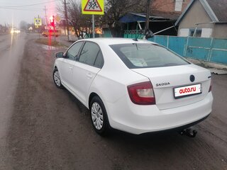 2018 Skoda Rapid I Рестайлинг, белый, 845000 рублей, вид 3