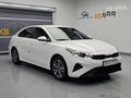 2023 Kia K3 II Рестайлинг, белый, 1650000 рублей - вид 3