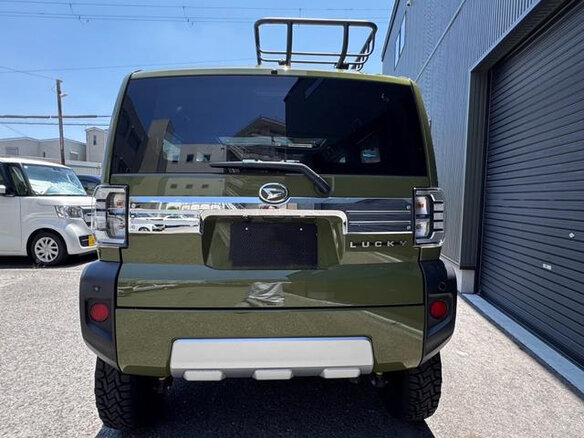 2022 Daihatsu Taft II, зелёный - вид 4