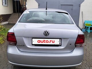 2013 Volkswagen Polo V, серебристый, 750000 рублей, вид 3