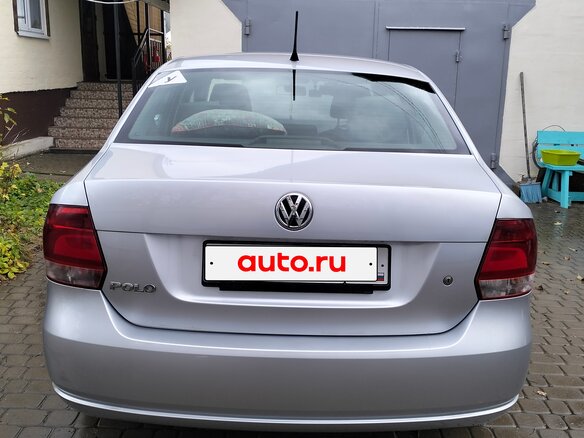 2013 Volkswagen Polo V, серебристый, 750000 рублей - вид 2