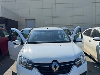 2021 Renault Logan II Рестайлинг, белый, 650000 рублей, вид 1