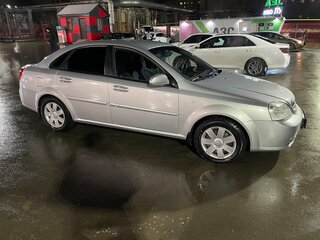 2007 Chevrolet Lacetti I, серебристый, 580000 рублей, вид 4