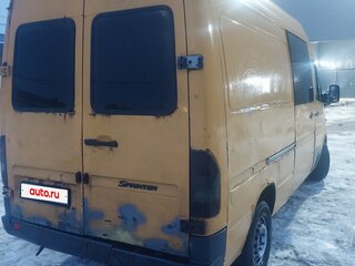2000 Mercedes-Benz Sprinter, жёлтый, 530000 рублей, вид 4