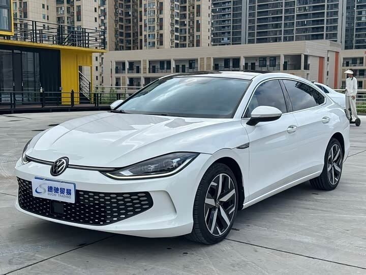 Открыть фотографии: Volkswagen Lamando II