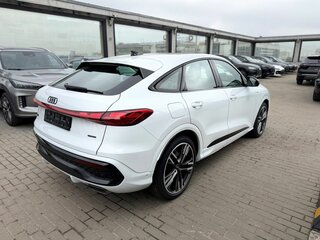 2026 Audi Q5 Sportback TFSI quattro S tronic II (GU), белый, 8695000 рублей, вид 4