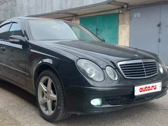 2005 Mercedes-Benz E-Класс 200 III (W211, S211), чёрный, 800000 рублей - вид 2