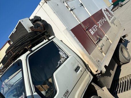 1992 Toyota Dyna, белый, 350000 рублей, вид 2