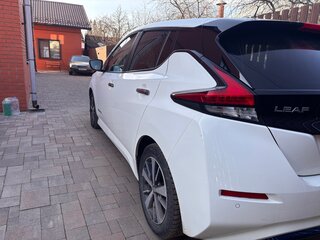 2018 Nissan Leaf II (ZE1), белый, 2350000 рублей, вид 4