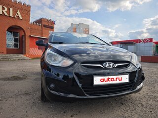 2012 Hyundai Solaris I, чёрный, 700000 рублей, вид 2