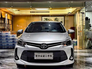 2022 Toyota Vios III Рестайлинг, серебристый, 1150000 рублей, вид 2