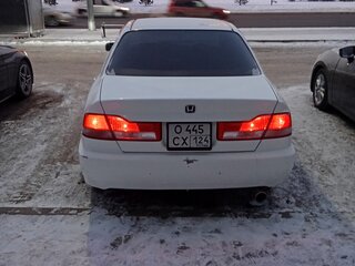 2001 Honda Accord VI, белый, 450000 рублей, вид 3