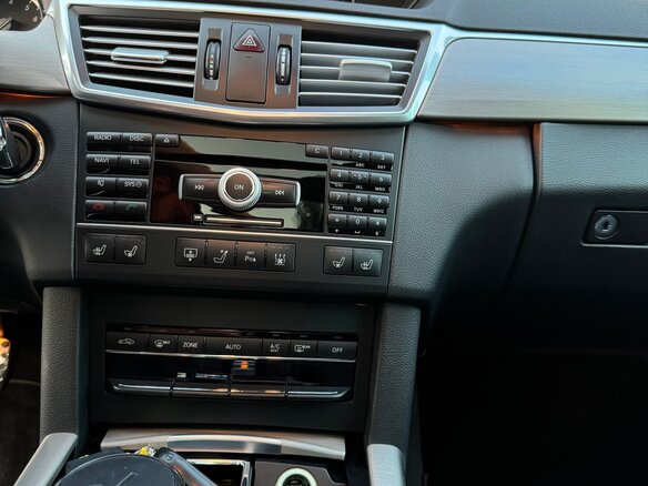 2010 Mercedes-Benz E-Класс 350 IV (W212, S212, C207), чёрный, 1650000 рублей - вид 17