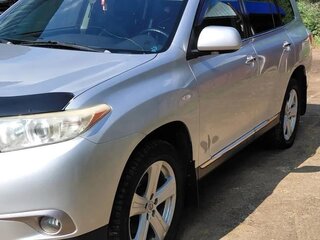 2010 Toyota Highlander II (XU40) Рестайлинг, серебристый, 1849000 рублей, вид 1