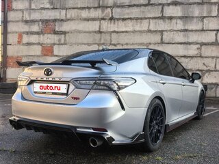 2020 Toyota Camry US Market VIII (XV70) Рестайлинг, серебристый, 3700000 рублей, вид 5