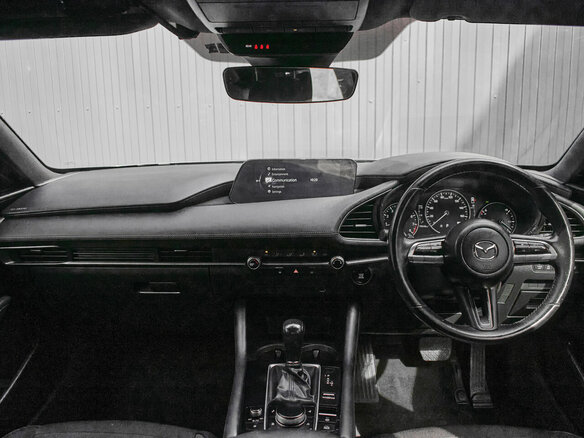 2020 Mazda 3 IV (BP), серый, 1450000 рублей - вид 13