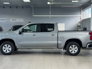 2025 Chevrolet Silverado Double Cab IV (T1XX) Рестайлинг, серый, 6399000 рублей, вид 5