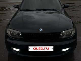 2009 BMW 1 серии 116i I (E81/E82/E87/E88) Рестайлинг, чёрный, 700000 рублей, вид 4