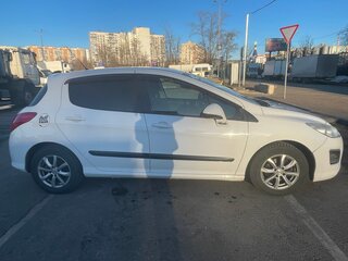 2012 Peugeot 308 I Рестайлинг, белый, 310000 рублей, вид 3